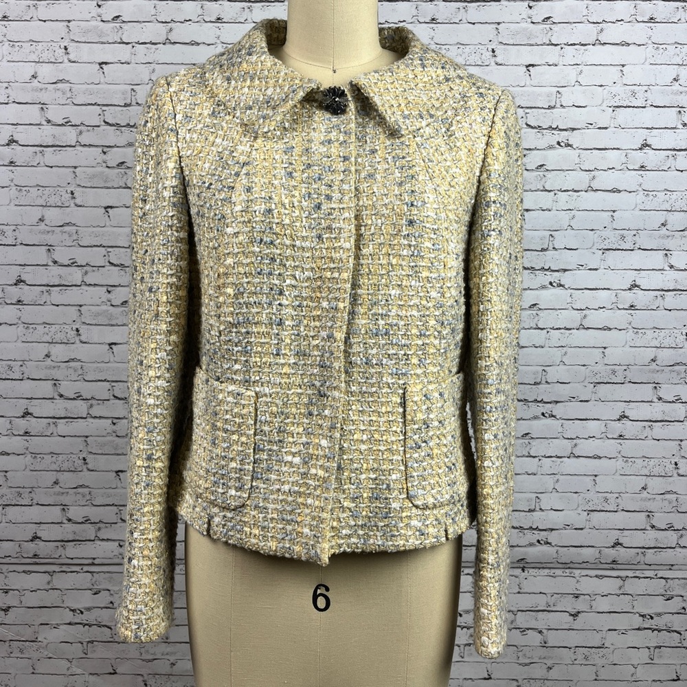 Vintage Tweed Jacket with a button at the top for decoration, 2 pockets, size: 4